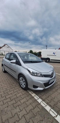 Toyota Yaris cena 27500 przebieg: 121200, rok produkcji 2012 z Legnica małe 56